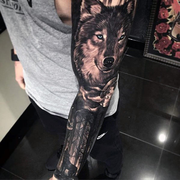 tatuaje lobo realista para hombre 15