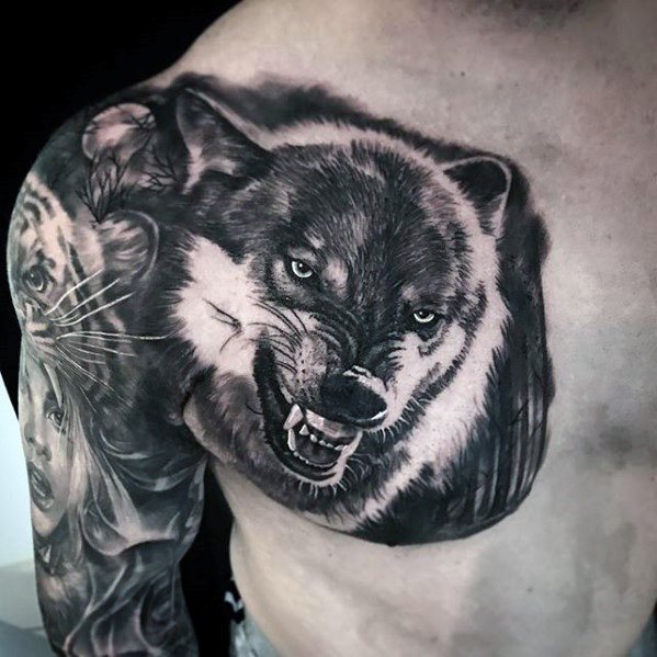 tatuaje lobo realista para hombre 27