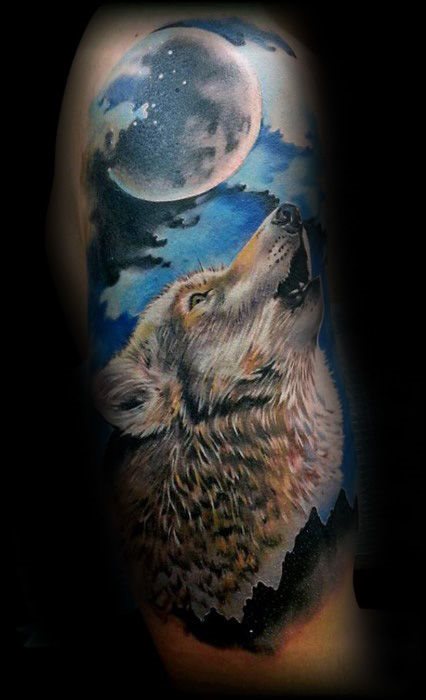 tatuaje luna realista para hombre 17