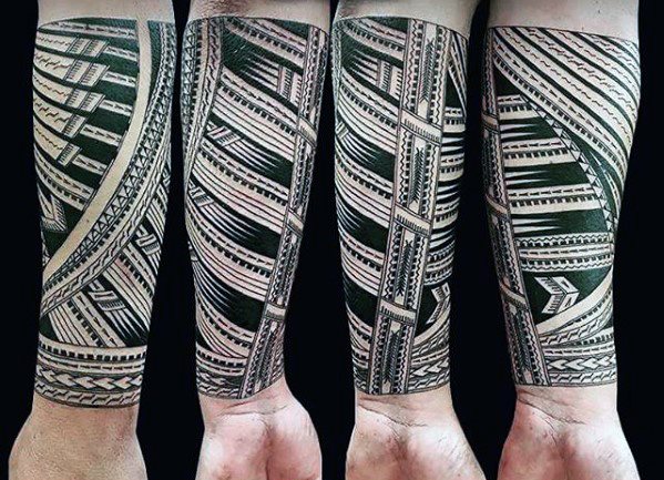 tatuaje polinesio antebrazo para hombre 19
