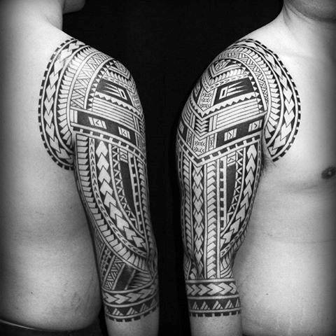 tatuaje polinesio brazo para hombre 17