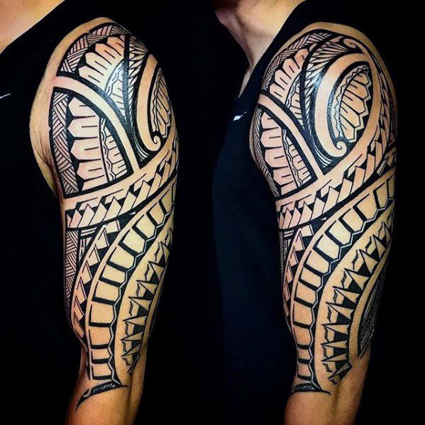 tatuaje polinesio brazo para hombre 23