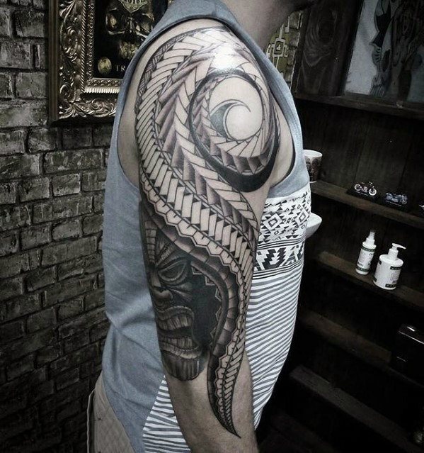 tatuaje polinesio brazo para hombre 44