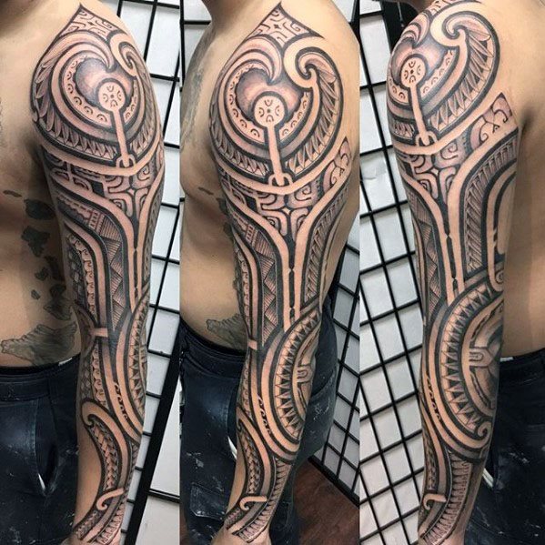 tatuaje polinesio manga para hombre 13