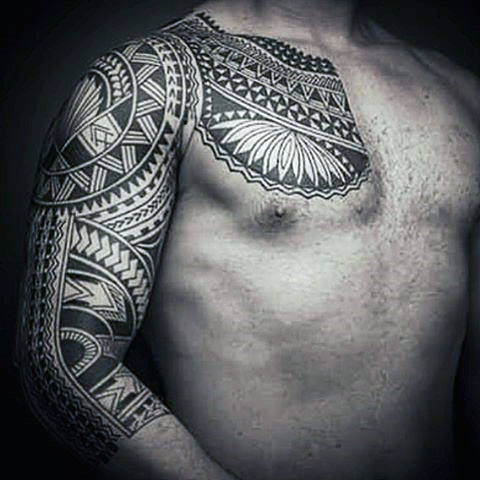 tatuaje polinesio media manga para hombre 01