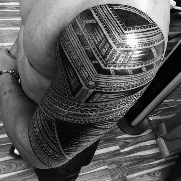 tatuaje polinesio media manga para hombre 05