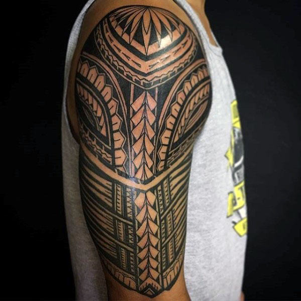 tatuaje polinesio media manga para hombre 36