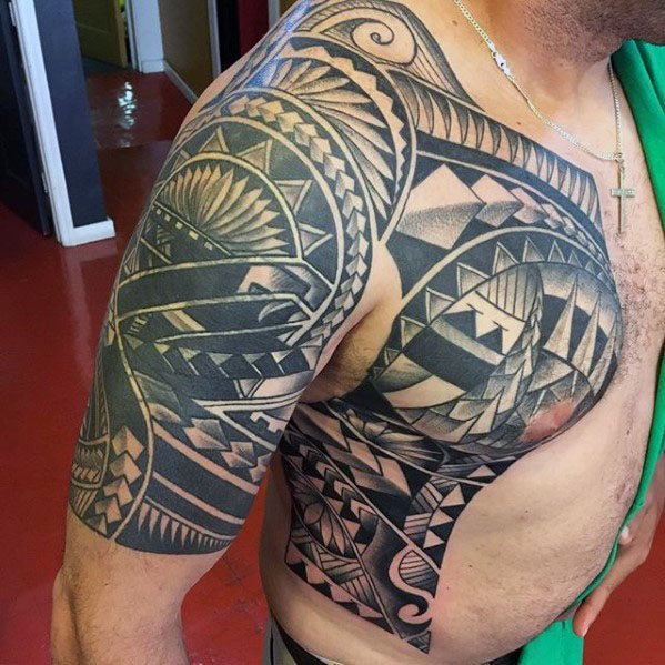 tatuaje polinesio media manga para hombre 37