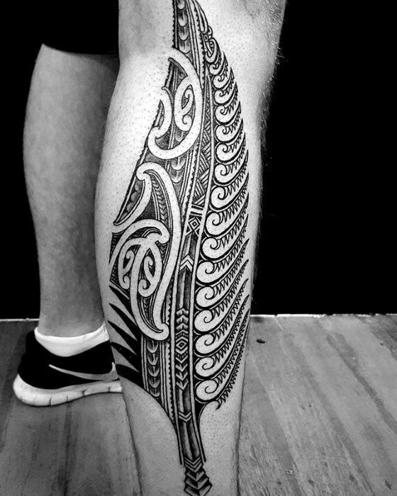 tatuaje polinesio pierna para hombre 16