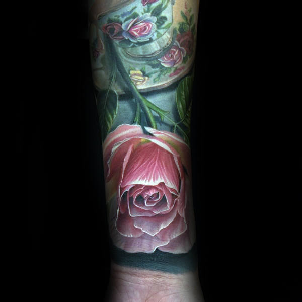 tatuaje rosa real para hombre 12