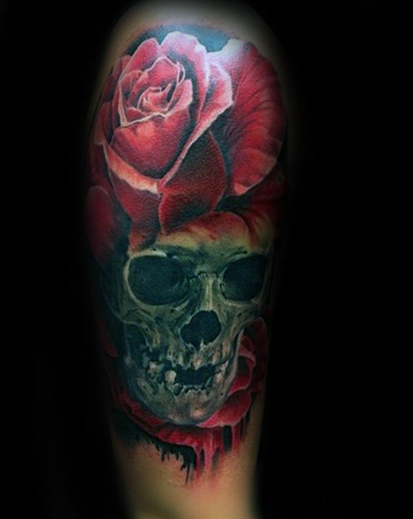 tatuaje rosa real para hombre 13