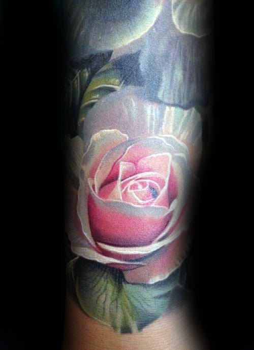 tatuaje rosa real para hombre 21