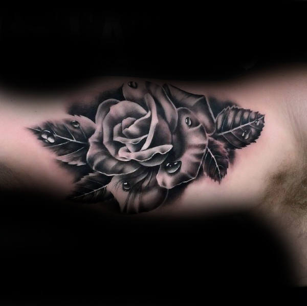 tatuaje rosa real para hombre 26