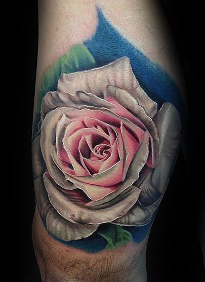 tatuaje rosa real para hombre 42