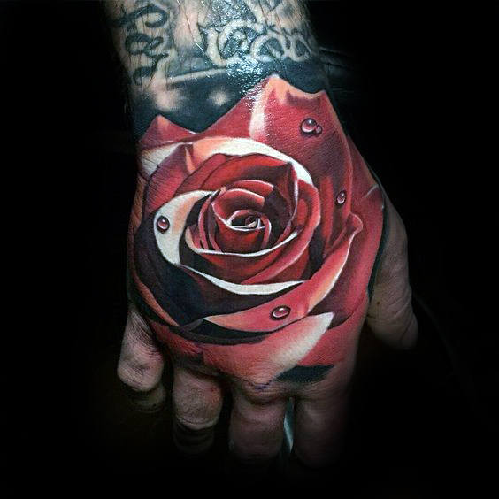 tatuaje rosa real para hombre 46