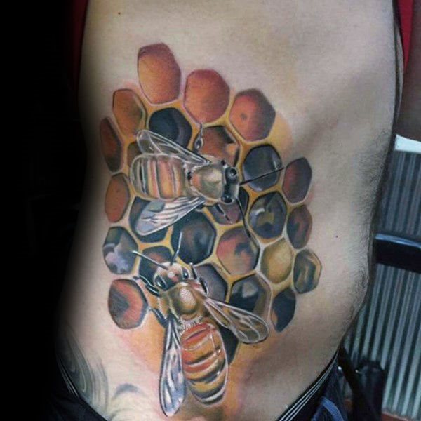 tatuaje abeja para hombre 27