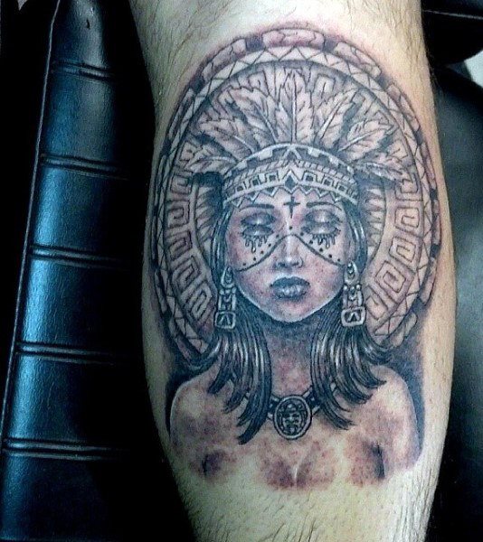 tatuaje azteca para hombre 03