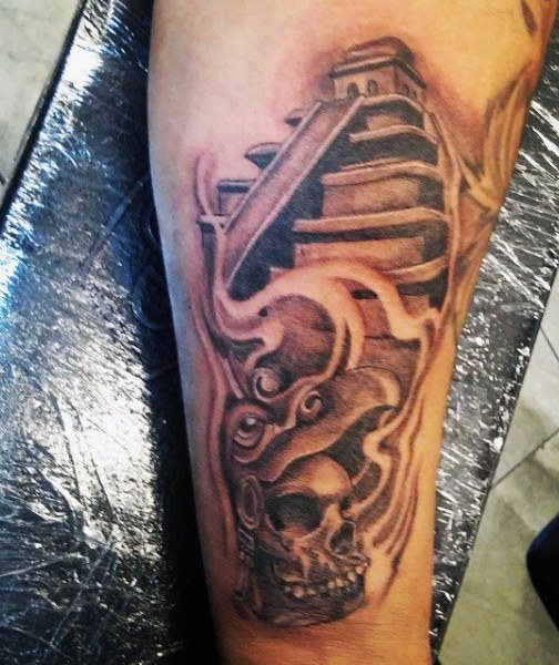 tatuaje azteca para hombre 22