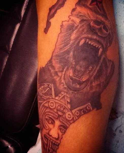 tatuaje azteca para hombre 77