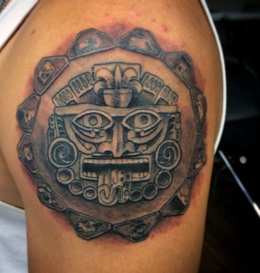 tatuaje azteca para hombre 79