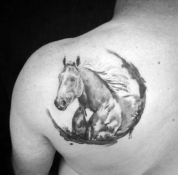 tatuaje caballo para hombre 05
