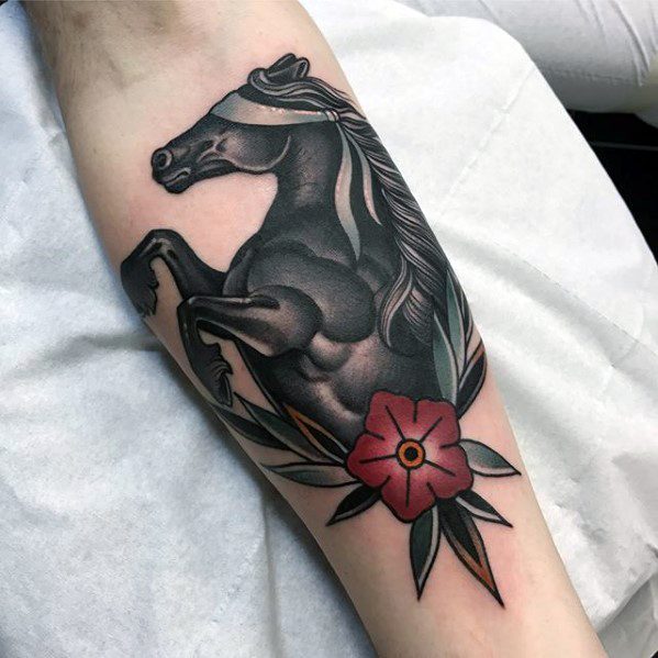 tatuaje caballo para hombre 07