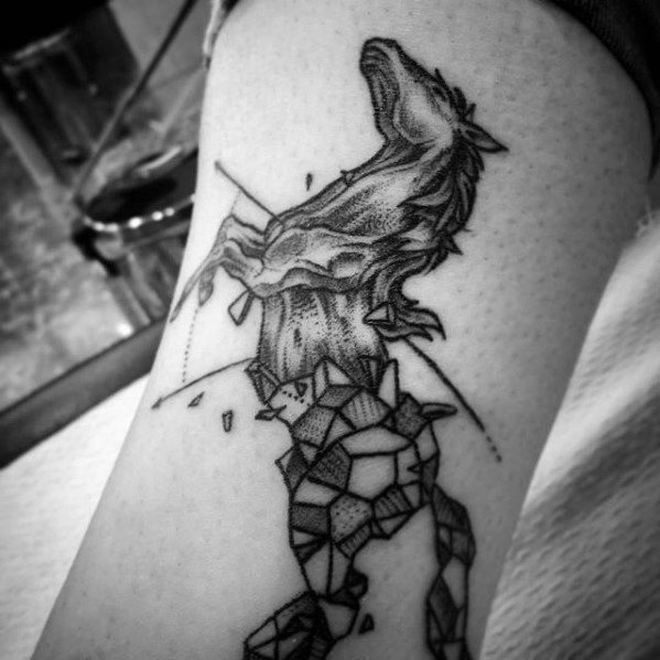 tatuaje caballo para hombre 40