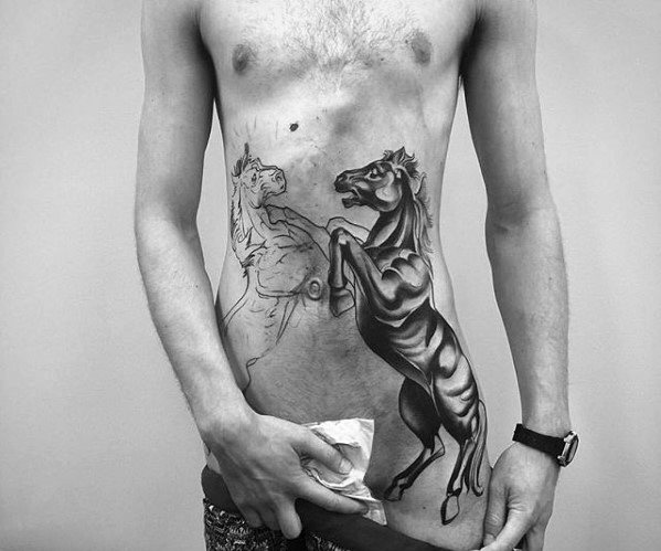tatuaje caballo para hombre 46