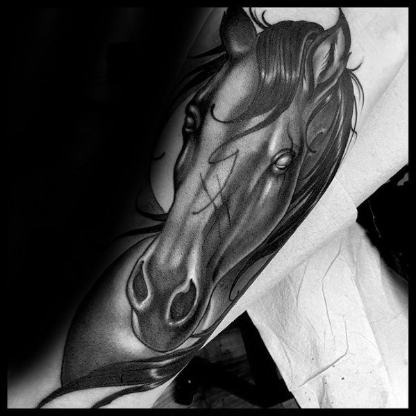 tatuaje caballo para hombre 59