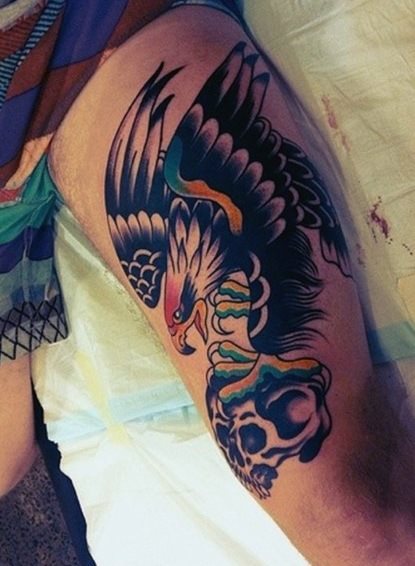 tatuaje genial aguila para hombre 25