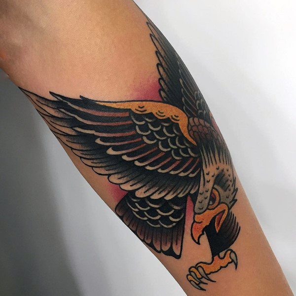 tatuaje genial aguila para hombre 41