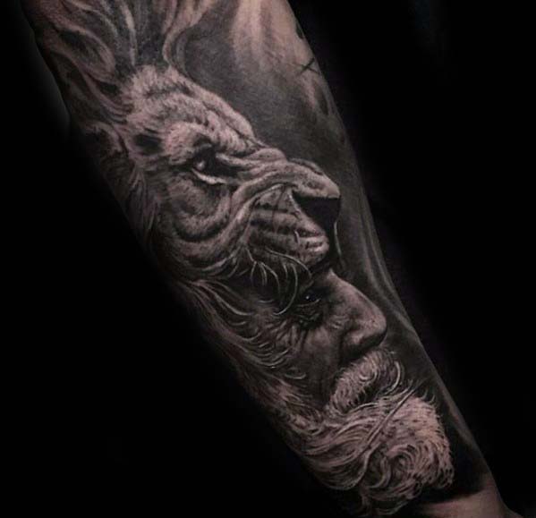 tatuaje genial antebrazo para hombre 04