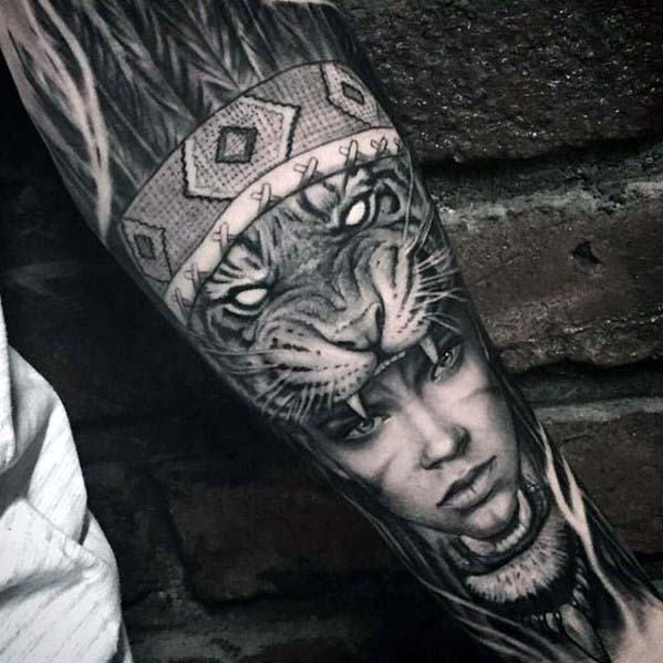 tatuaje genial antebrazo para hombre 13