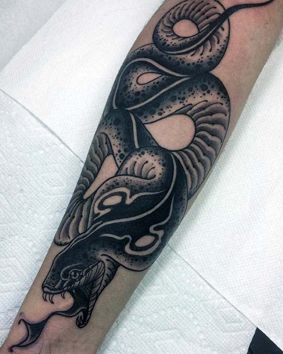 tatuaje genial antebrazo para hombre 22