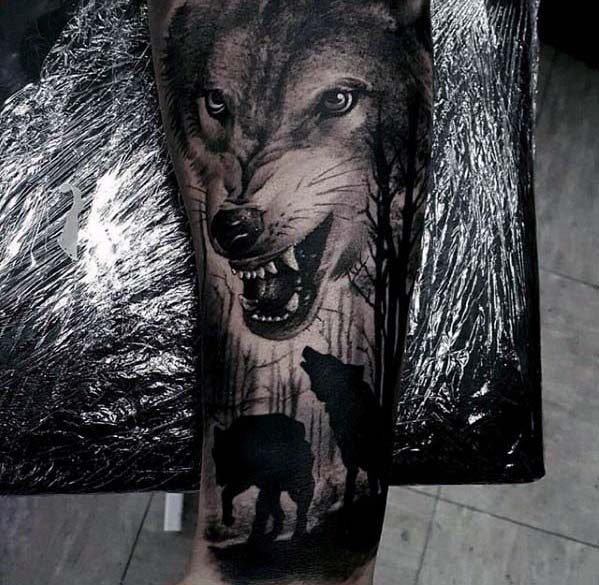 tatuaje genial antebrazo para hombre 35