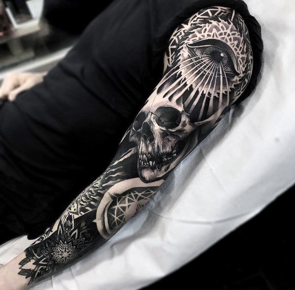 tatuaje genial calavera para hombre 17