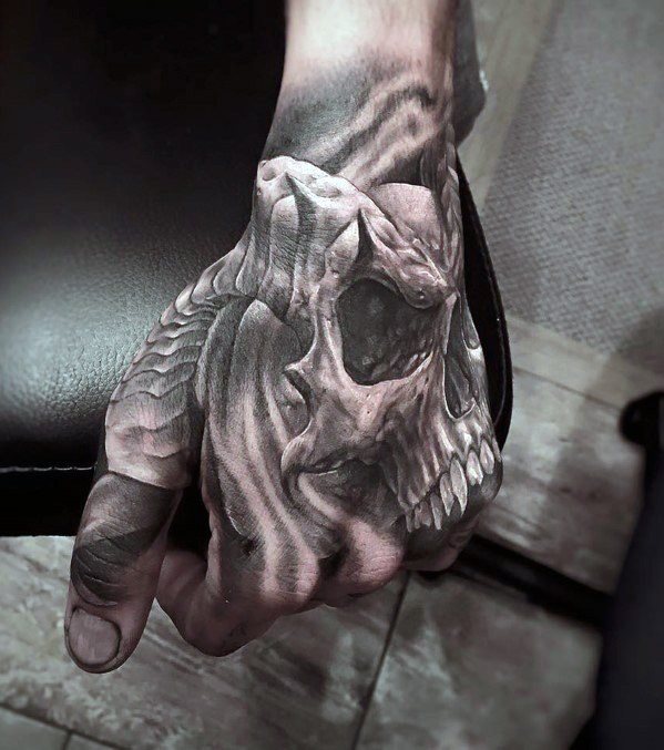 tatuaje genial calavera para hombre 39