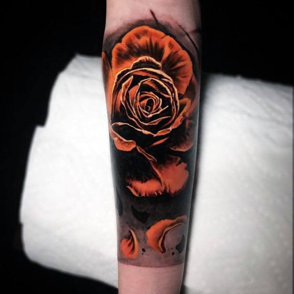 tatuaje genial rosas para hombre 37