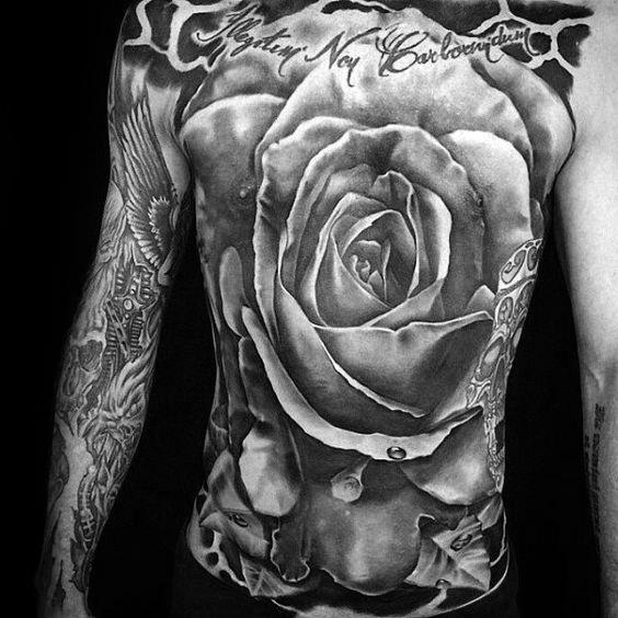 tatuaje genial rosas para hombre 47