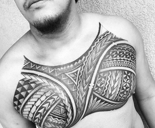 tatuaje genial tribal para hombre 37