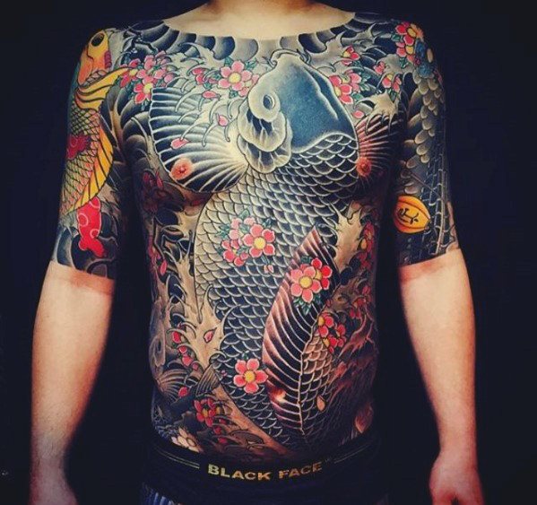 tatuaje japones pecho para hombre 25