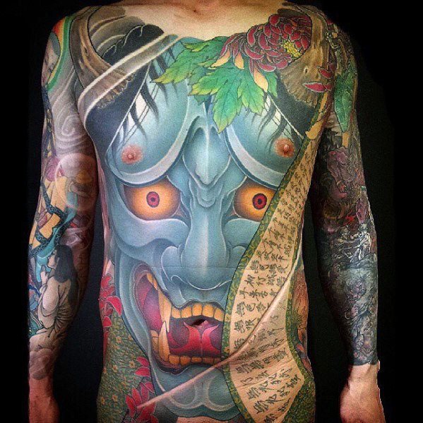 tatuaje japones pecho para hombre 35