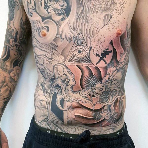 tatuaje japones pecho para hombre 39