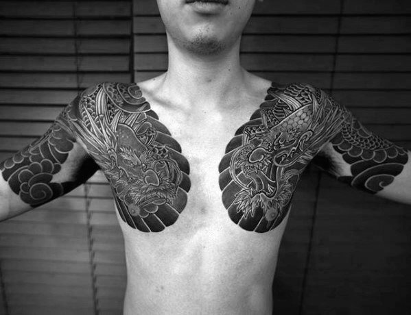 tatuaje japones pecho para hombre 40