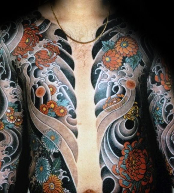 tatuaje japones pecho para hombre 41