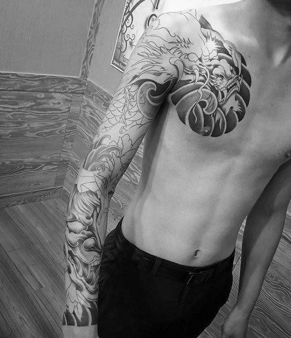 tatuaje japones pecho para hombre 44