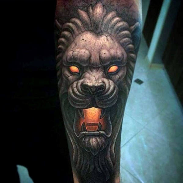 tatuaje leon antebrazo para hombre 03