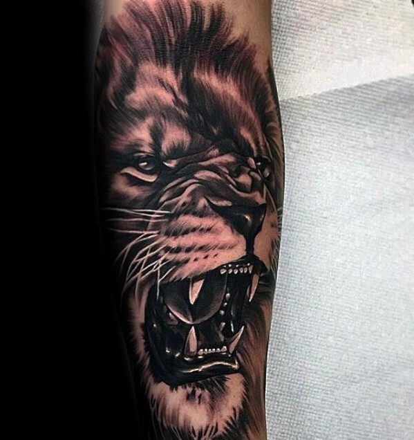 tatuaje leon antebrazo para hombre 24