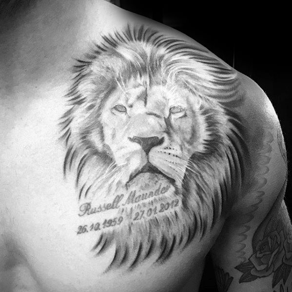 tatuaje leon hombro para hombre 18