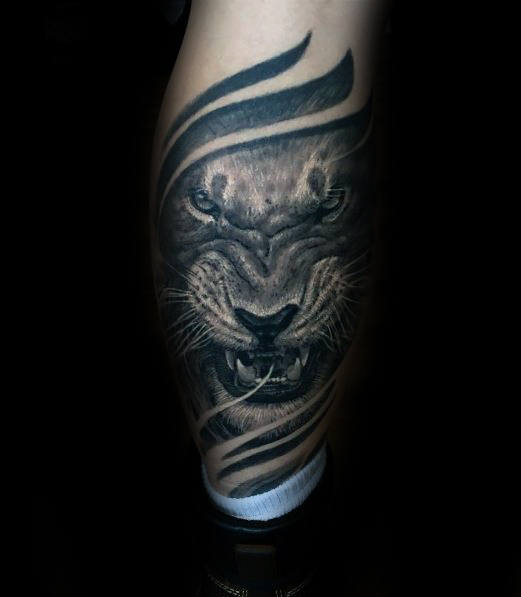 tatuaje leon pierna para hombre 03